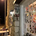 Hera Alacati Hotel *