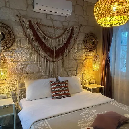 Hera Alacati Szálloda *