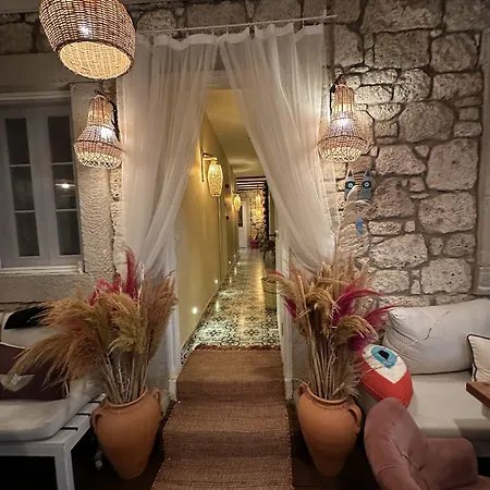 فندق Hera Alacati *
