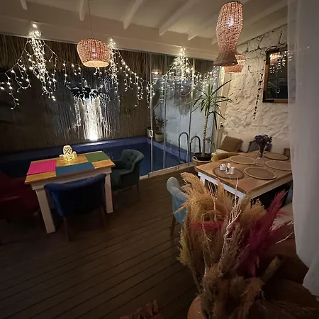 Hotel Hera Alacati *