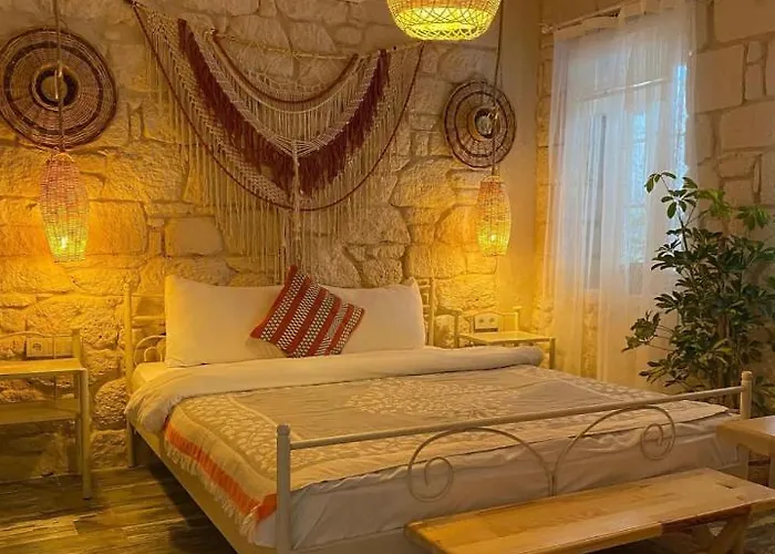 Hera Alacati فندق *